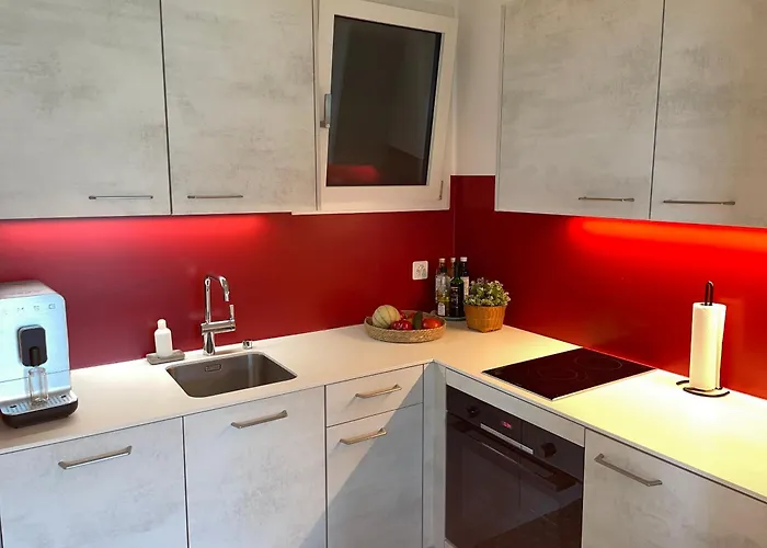 Casa Pipistrello By Fewotessin 론코 소프라 아스코나