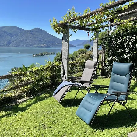 Casa Pipistrello By Fewotessin Holiday home Ronco sopra Ascona