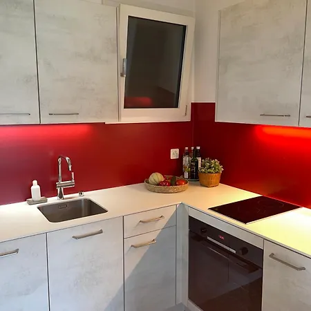 Casa Pipistrello By Fewotessin Ronco sopra Ascona